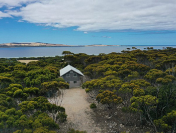 7-regional-suburbs-to-watch-in-2022-bush-house-and-ocean